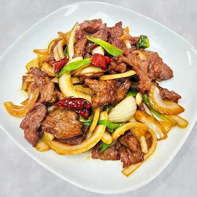 Mongolian Beef 蒙古牛.