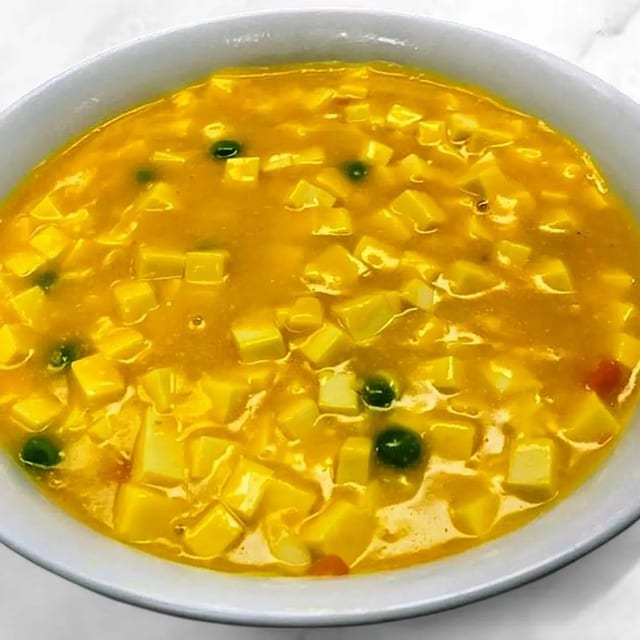 Silky Tofu with Salted Yolk 蟹黄豆花.