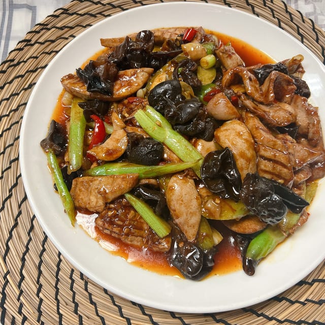 Stir Fried Pork Kidney 火爆腰花.