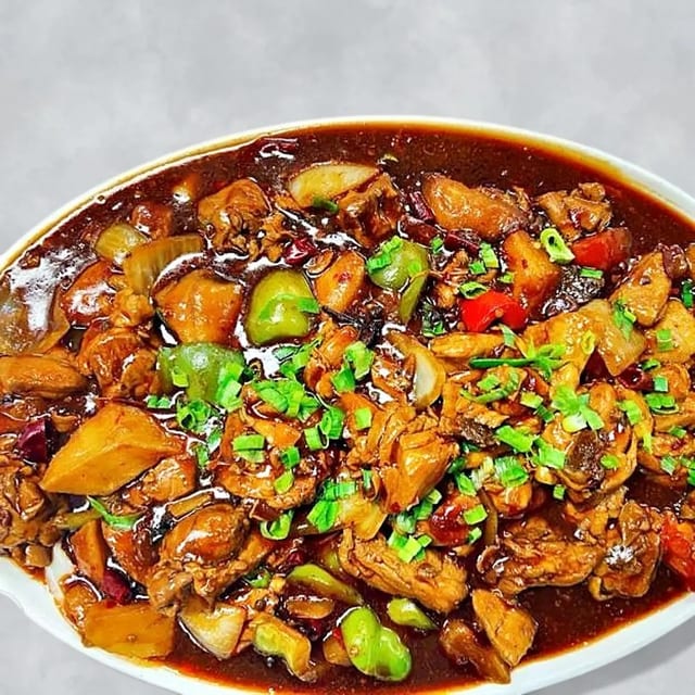 Xinjiang Style Chicken Over Flat Noodles 新疆大盘鸡.