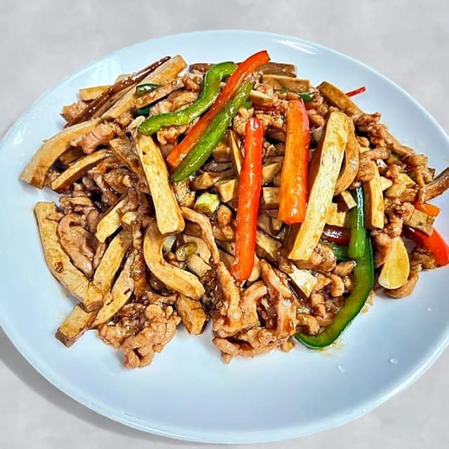 Shredded Pork with Extra Firm Tofu 香干肉丝.