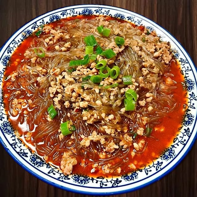 Clear Noodle with Ground Pork 肉末粉条.