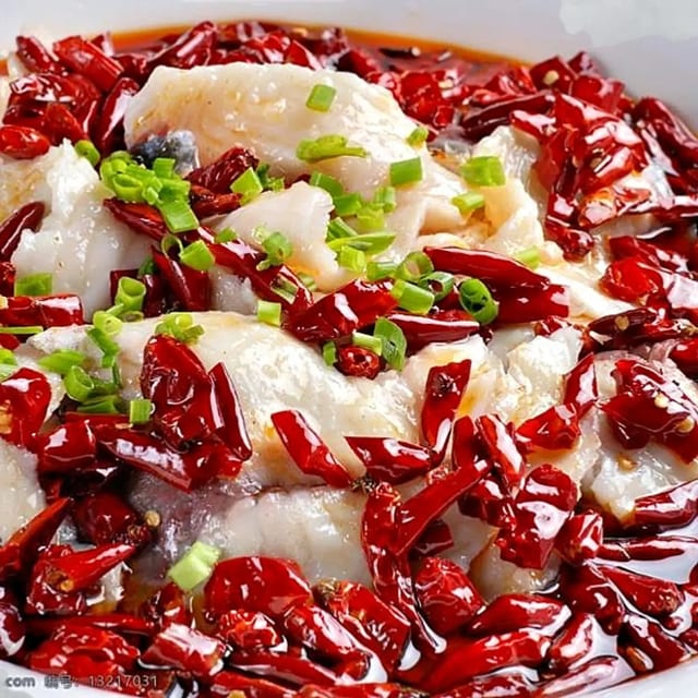 Whole Fish with Clear Noodle & Bean Sprouts in Chili Oil Soup 水煮活鱼.