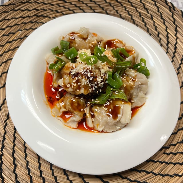 Wontons in Chili Sauce 红油抄手.