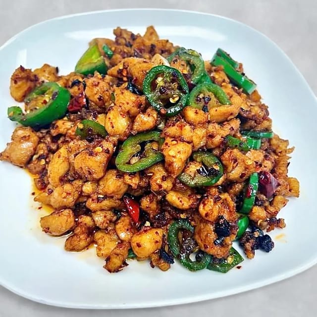 Chef Special Stir-Fried Chicken 小炒鸡丁.