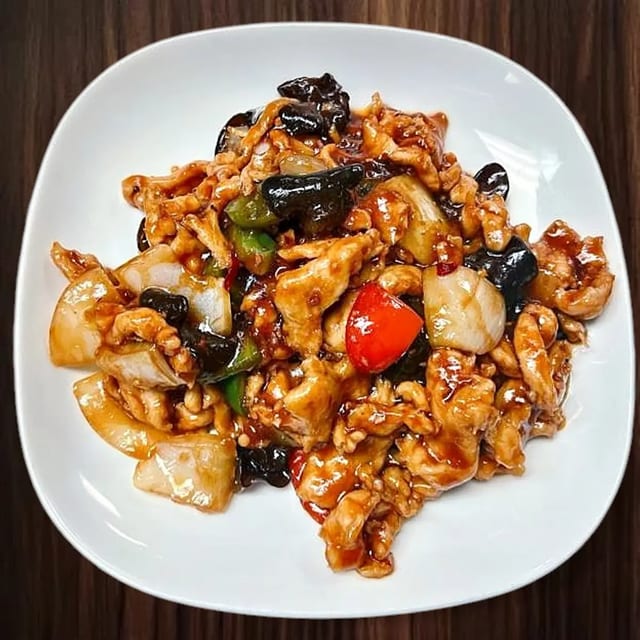 Chicken with Garlic Sauce 鱼香鸡.