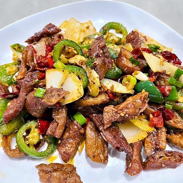 Sautéed Pork Intestines 干煸肥肠炒.