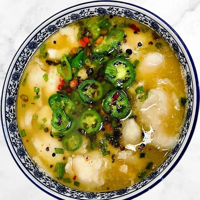 Fish Fillet with Green Peppercorn Broth藤椒鱼片.