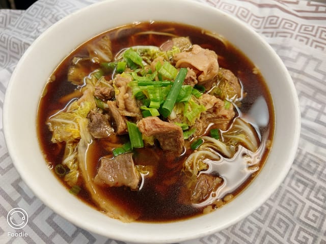 Braised Beef Brisket Noodle Soup 红烧牛腩汤面.