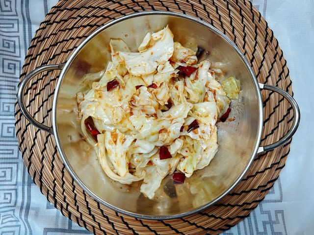Dry Pot Cabbage干锅包菜.